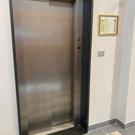 Hotel Ferrara 3*